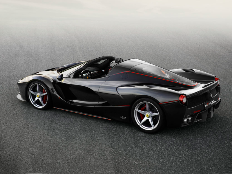 Illustration for article titled The LaFerrari Aperta Is For When You Need To Do 0-60 In Under 3 Seconds With The Wind In Your Hair